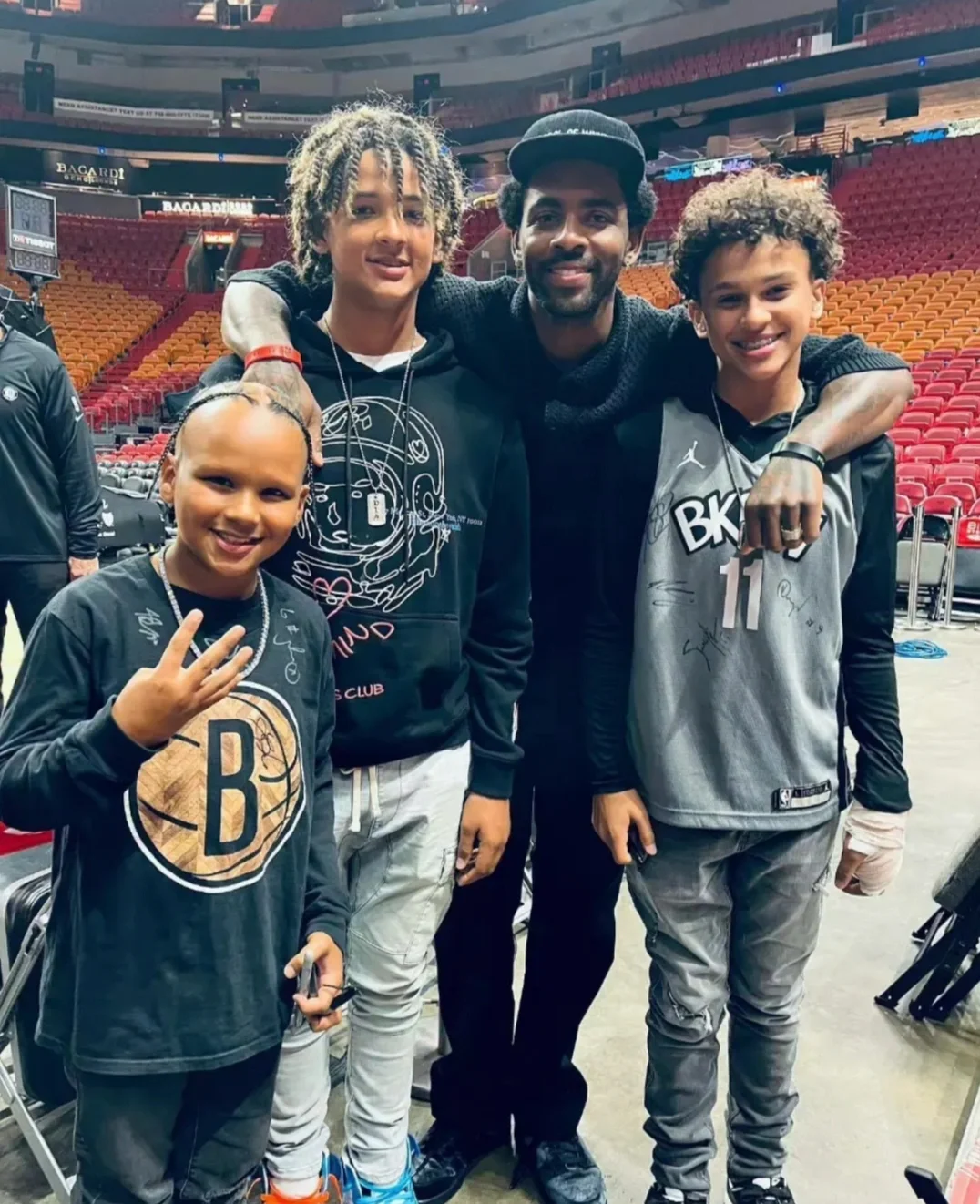 Karsa迎来十五赛季高光表现，篮网球迷沸腾！